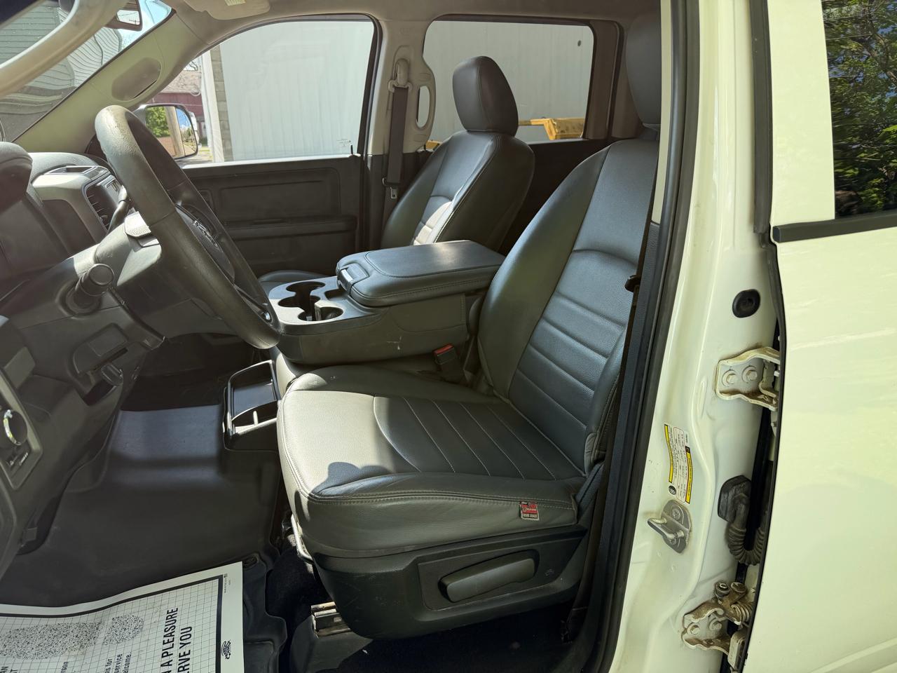 RAM 2500 Tradesman 4x4 Crew Cab 8' Box 2018