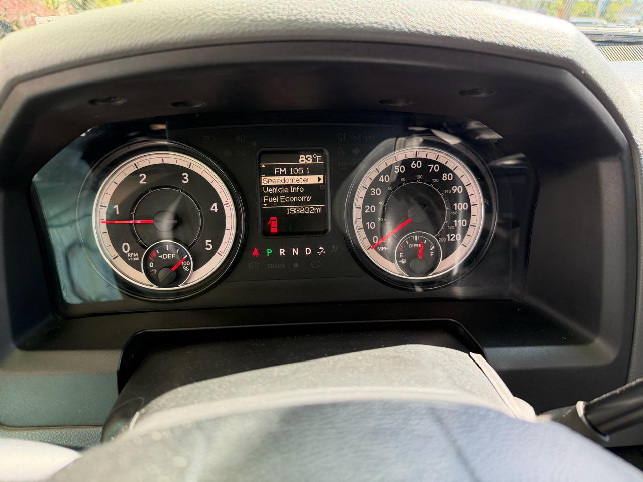 RAM 2500 Tradesman 4x4 Crew Cab 8' Box 2018