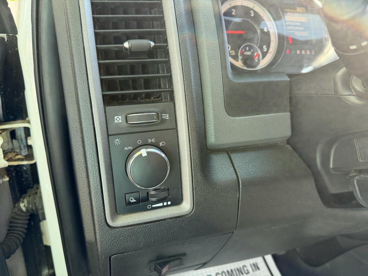 RAM 2500 Tradesman 4x4 Crew Cab 8' Box 2018