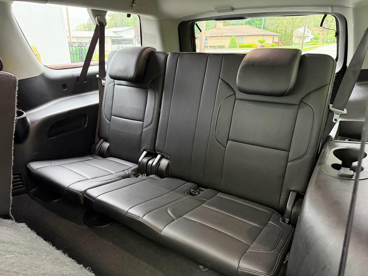 Chevrolet Suburban 4WD 4dr 1500 LT 2019