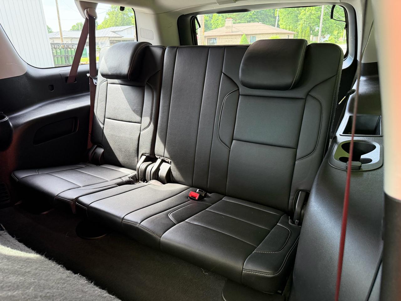 Chevrolet Suburban 4WD 4dr 1500 LT 2019