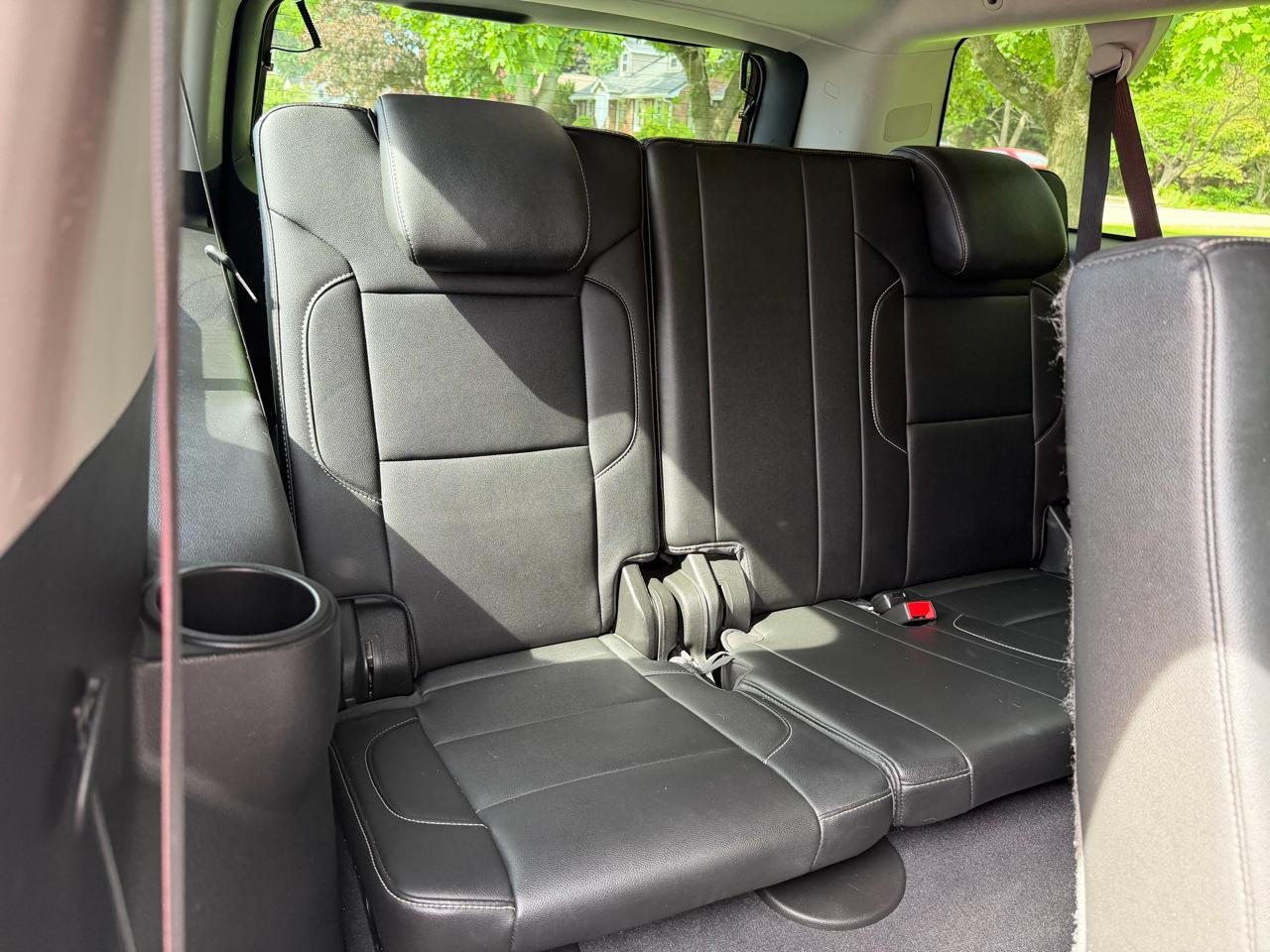 Chevrolet Suburban 4WD 4dr 1500 LT 2019
