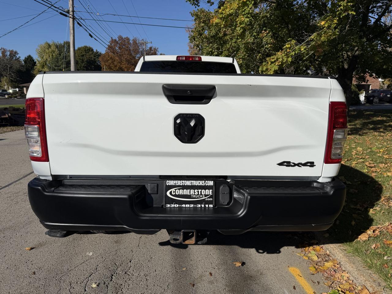 RAM 3500 Tradesman 4x4 Crew Cab 8' Box 2023