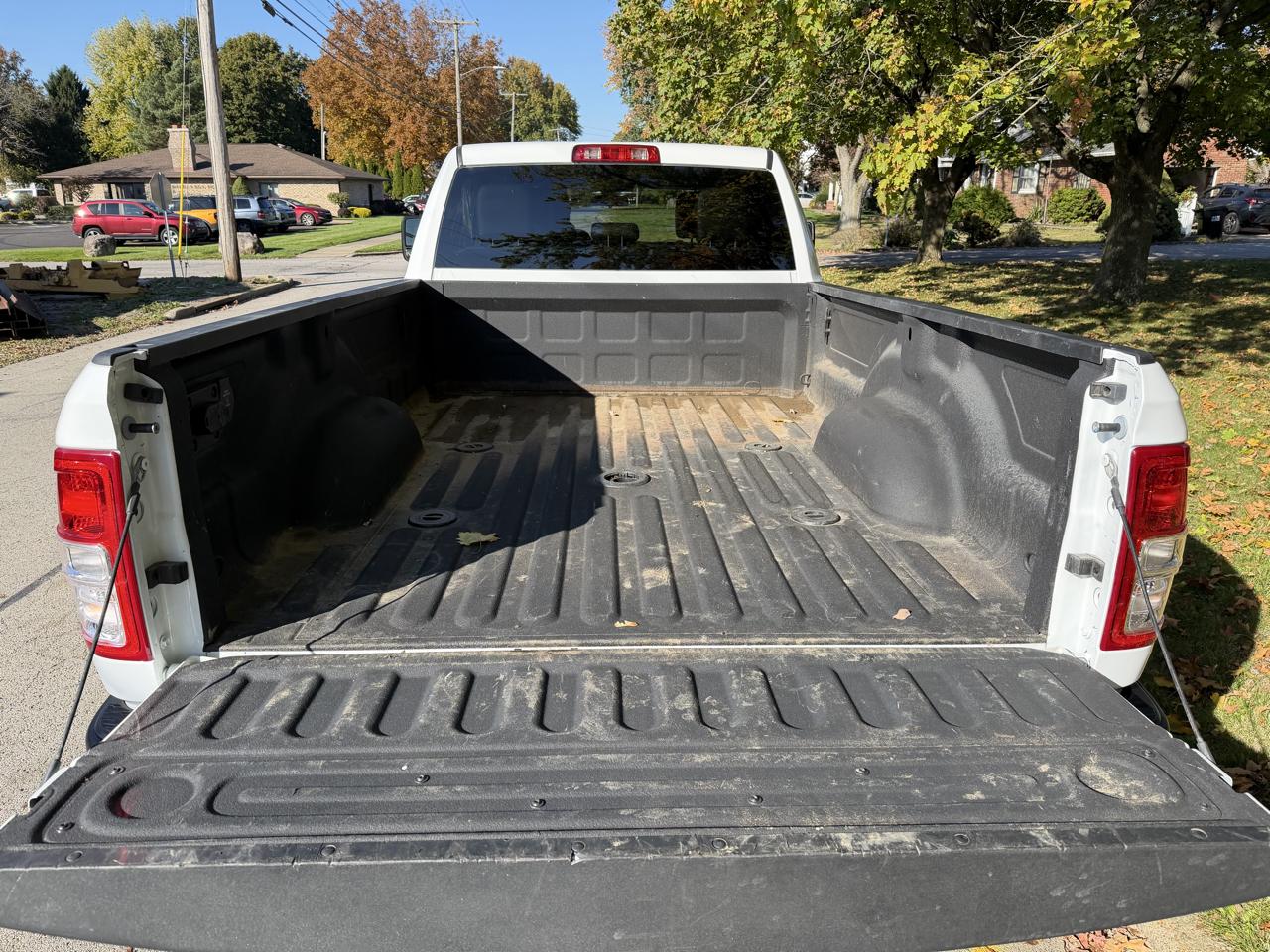 RAM 3500 Tradesman 4x4 Crew Cab 8' Box 2023