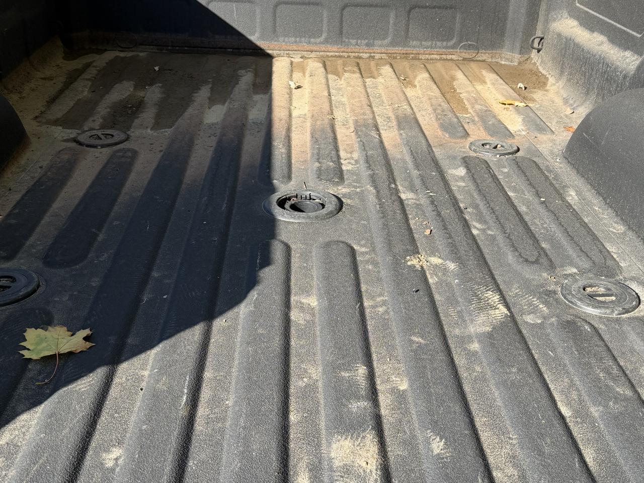 RAM 3500 Tradesman 4x4 Crew Cab 8' Box 2023