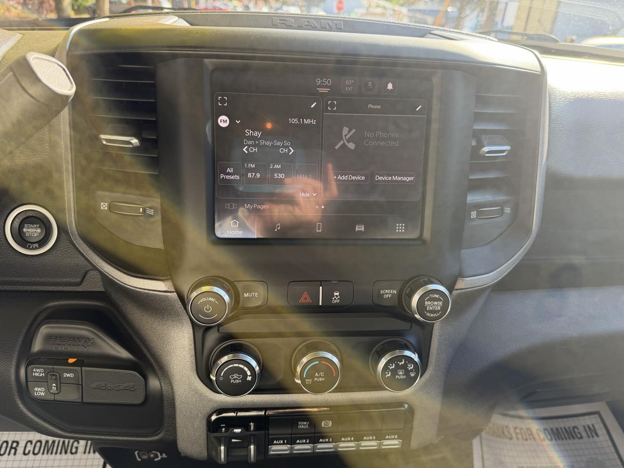 RAM 3500 Tradesman 4x4 Crew Cab 8' Box 2023