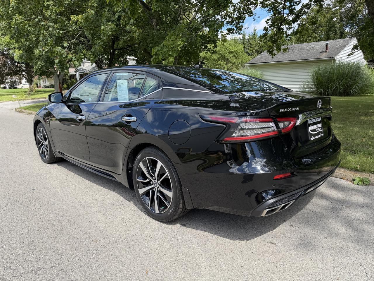 Nissan Maxima SL 4D Sedan 2023
