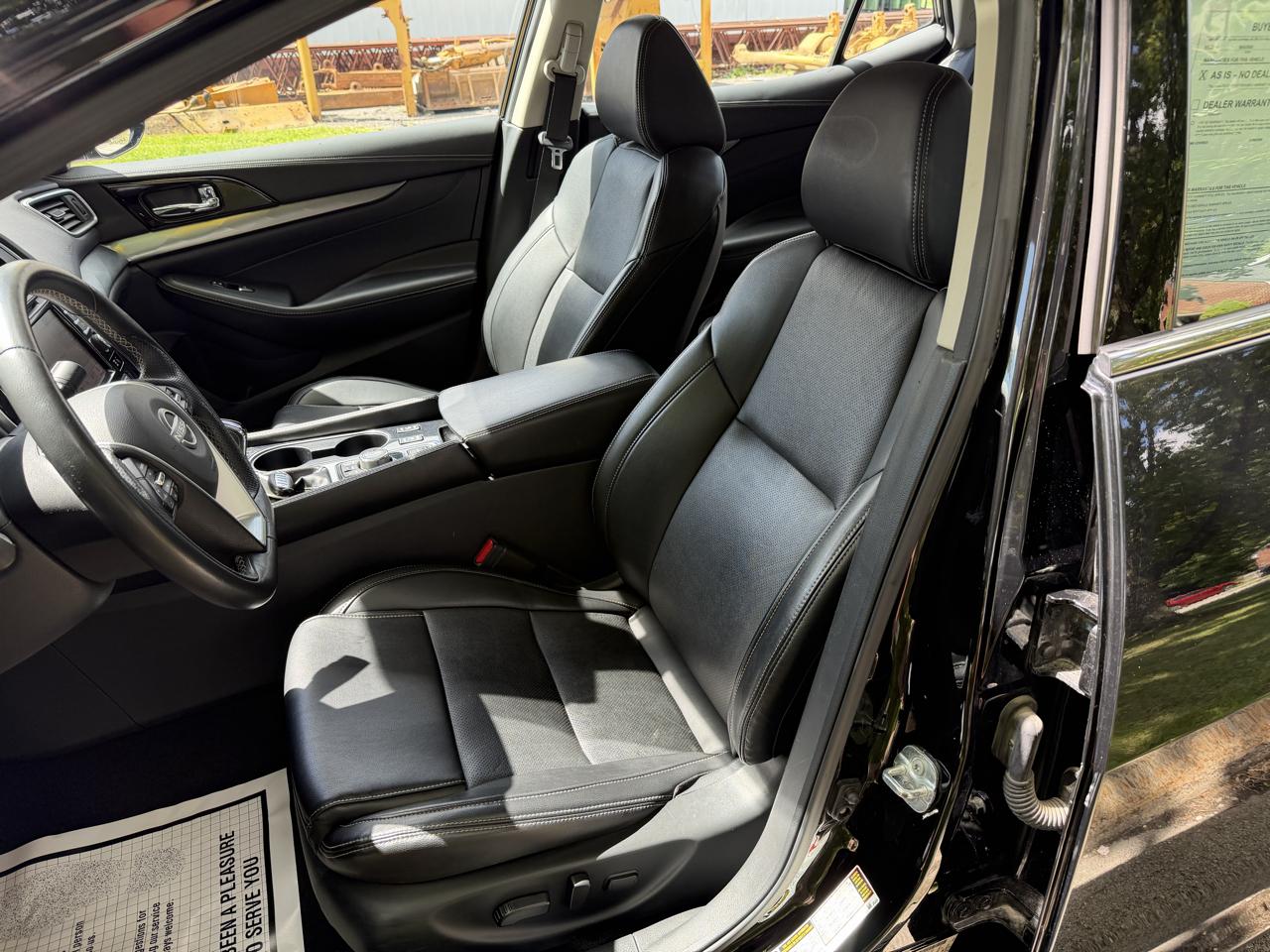 Nissan Maxima SL 4D Sedan 2023