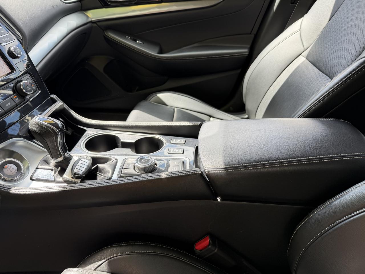 Nissan Maxima SL 4D Sedan 2023