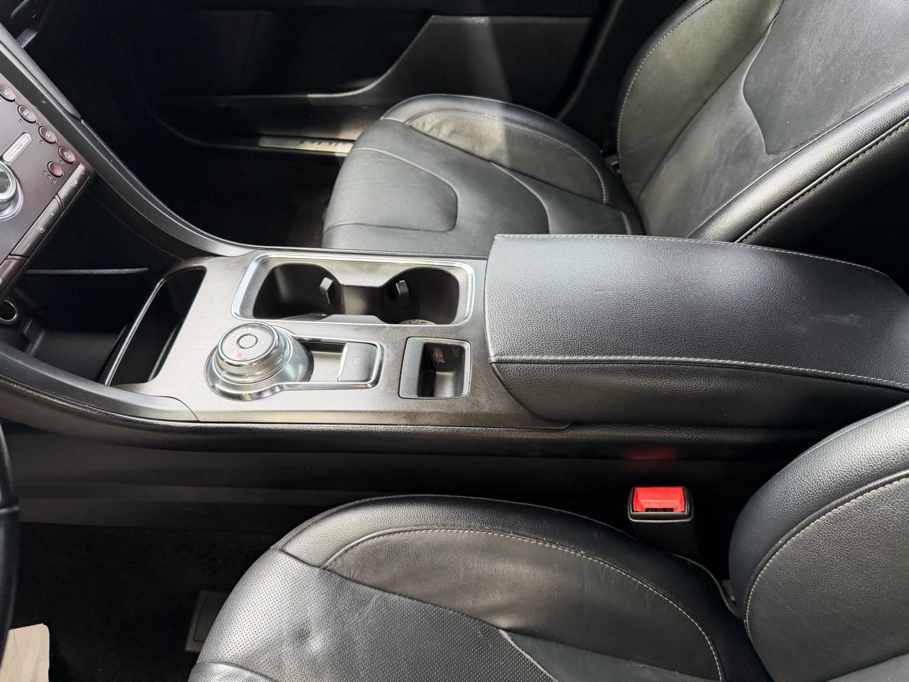 Ford Fusion 4dr Sdn Titanium AWD 2018