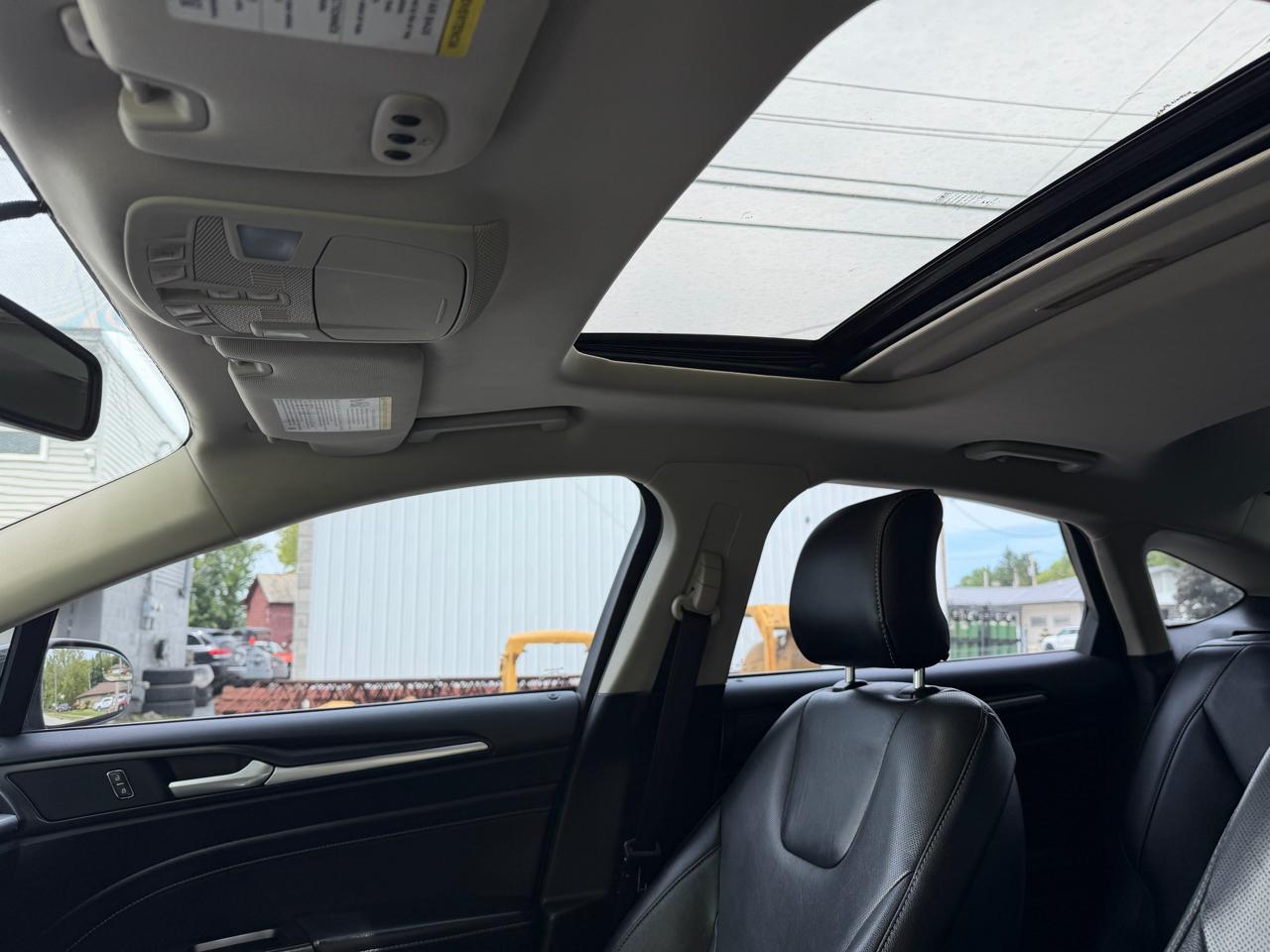 Ford Fusion 4dr Sdn Titanium AWD 2018