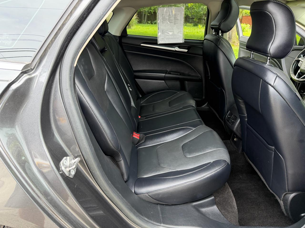 Ford Fusion 4dr Sdn Titanium AWD 2018