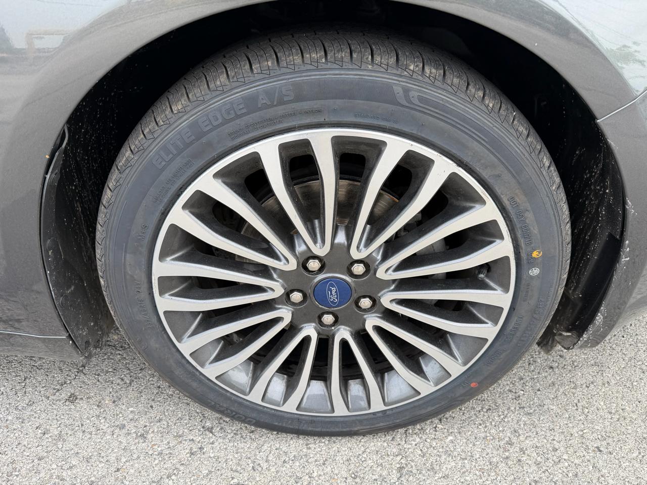 Ford Fusion 4dr Sdn Titanium AWD 2018