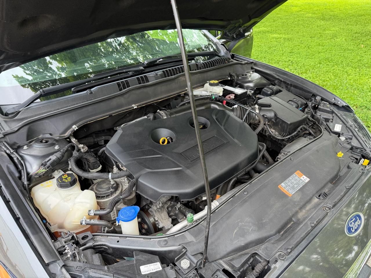 Ford Fusion 4dr Sdn Titanium AWD 2018