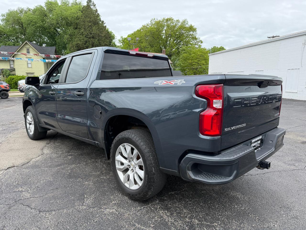 Chevrolet Silverado 1500 Custom 2021