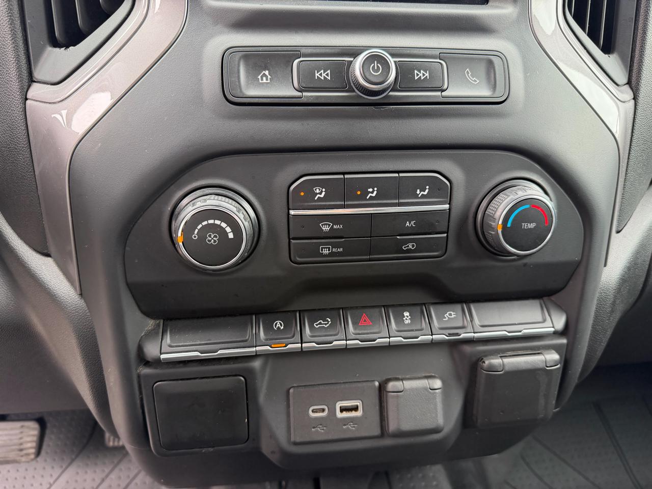 Chevrolet Silverado 1500 Custom 2021