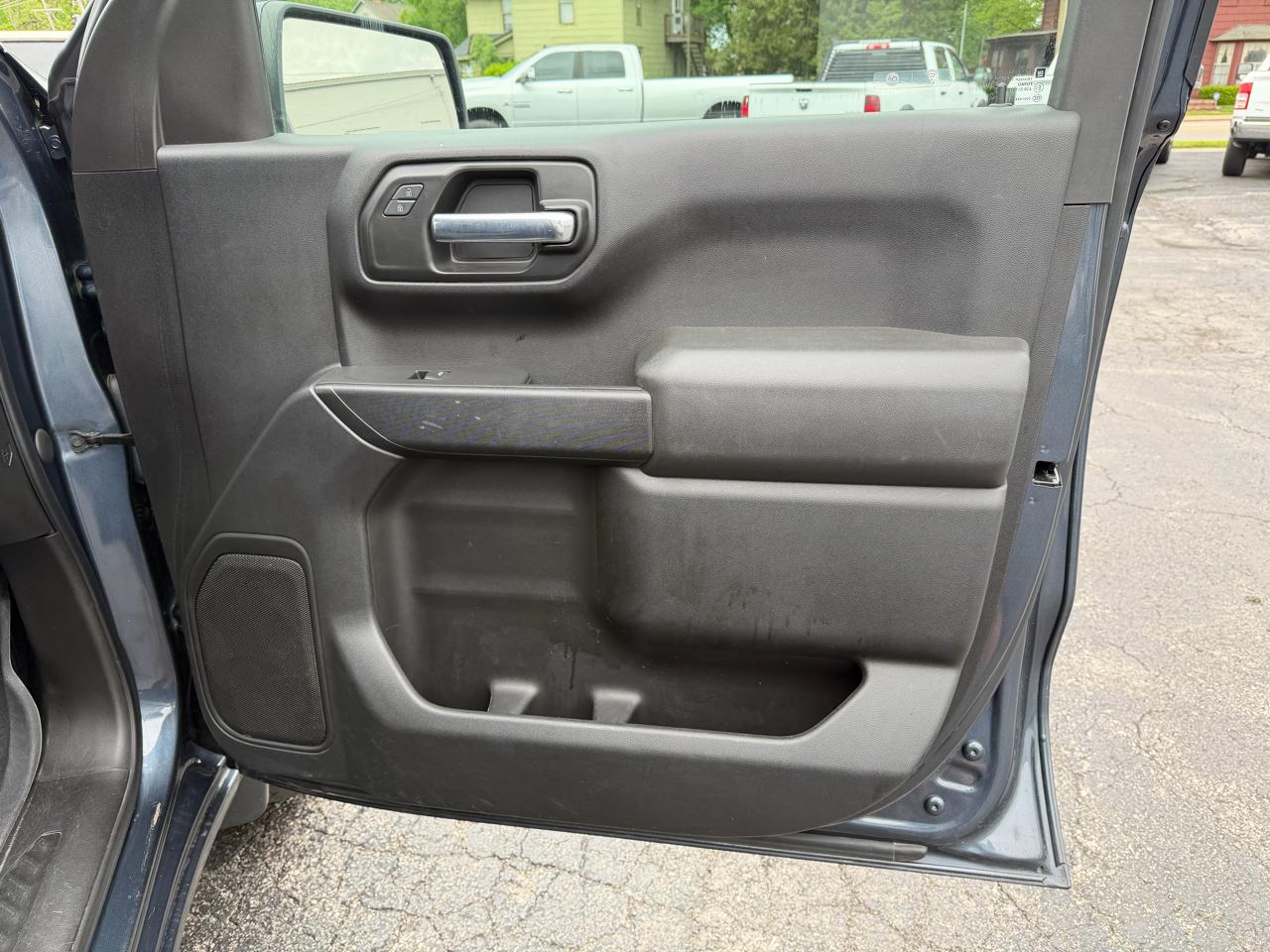 Chevrolet Silverado 1500 Custom 2021