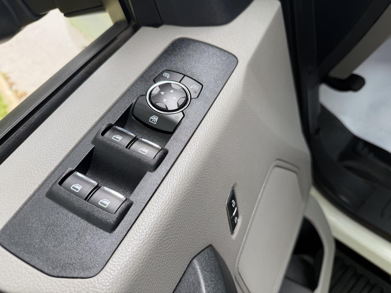 Ford Super Duty F-250 SRW  2022