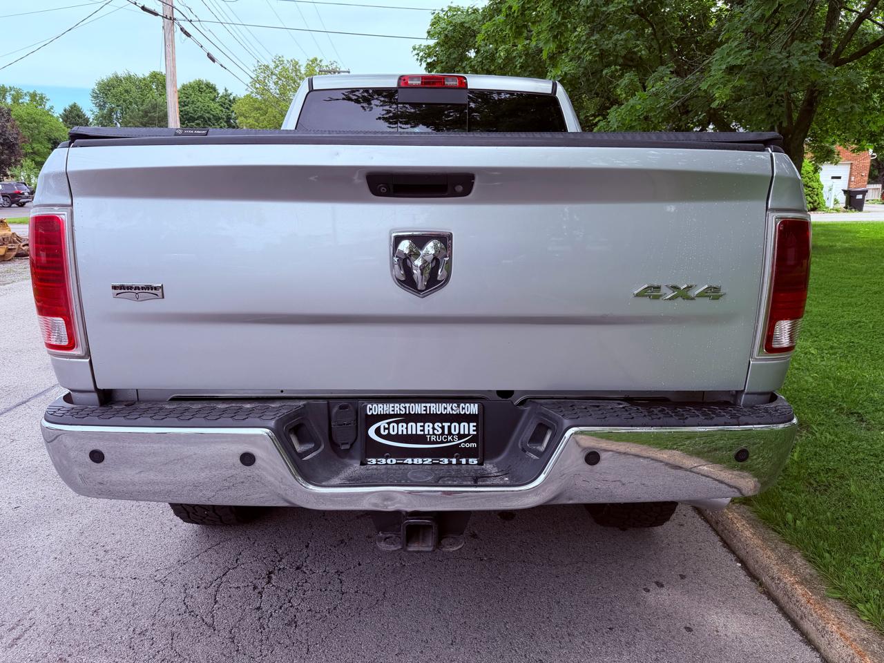 RAM 2500 4WD Crew Cab 149" Laramie 2015