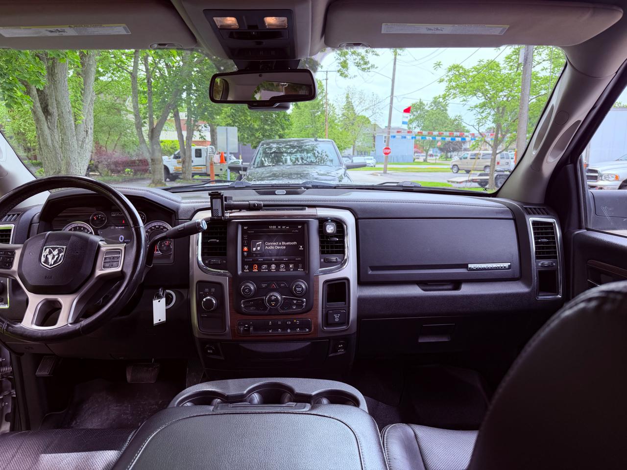RAM 2500 4WD Crew Cab 149" Laramie 2015