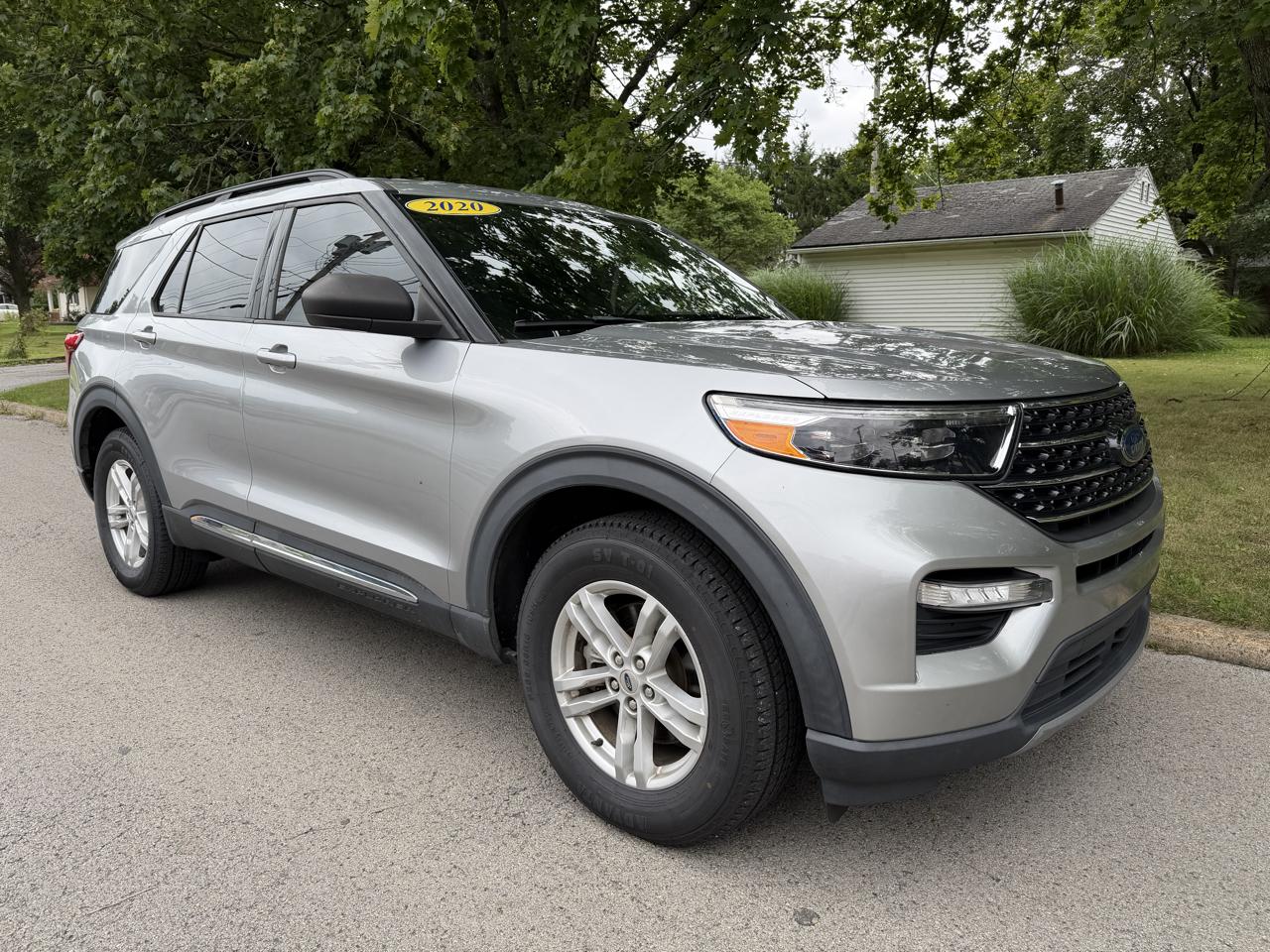 Ford Explorer XLT 4-Door 4WD 2020