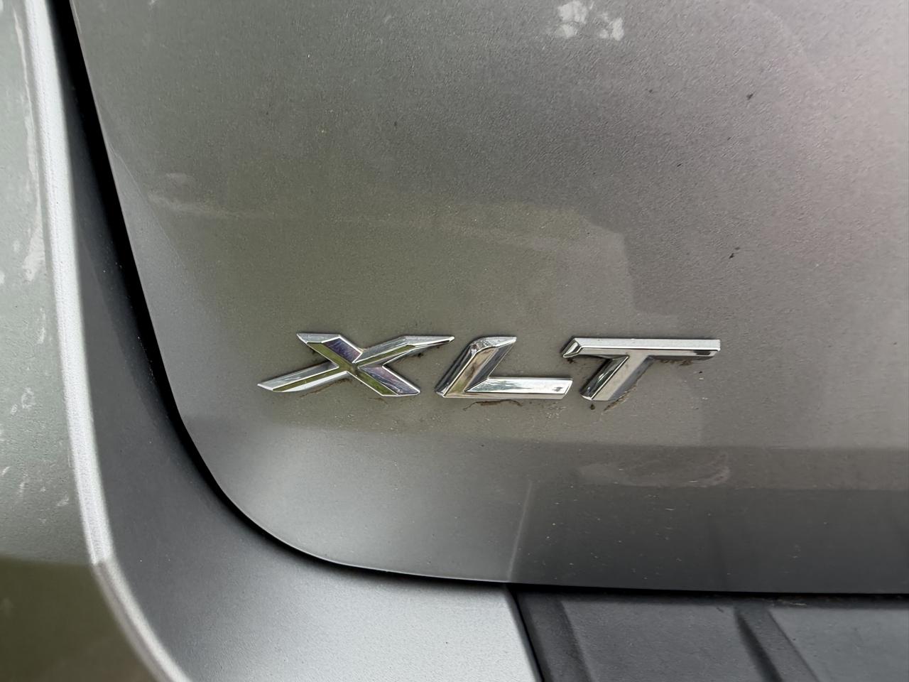 Ford Explorer XLT 4-Door 4WD 2020