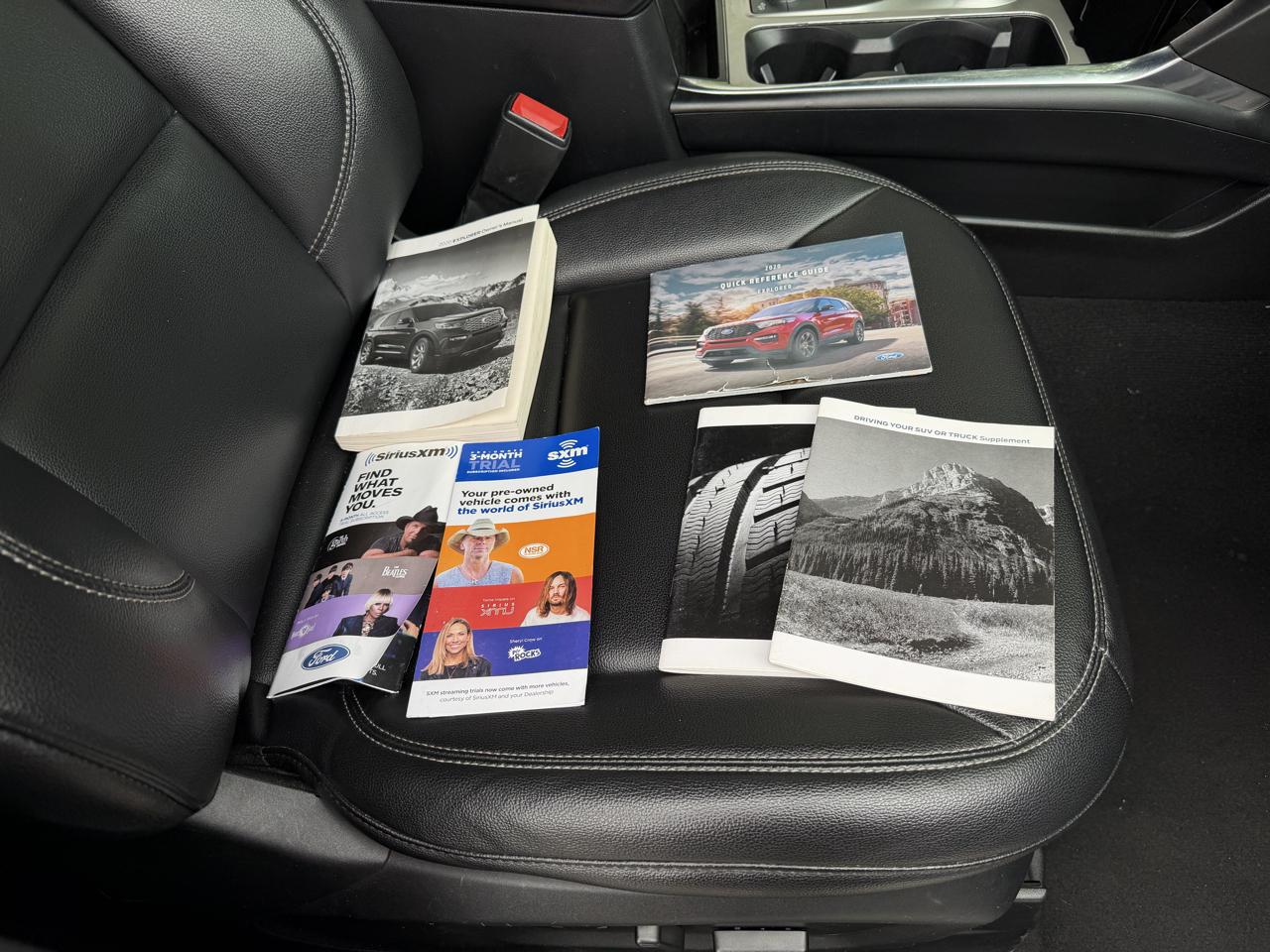 Ford Explorer XLT 4-Door 4WD 2020