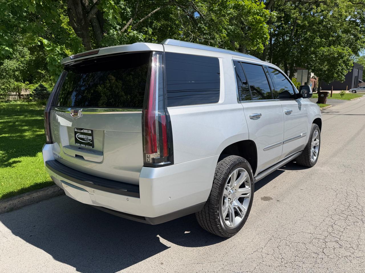Cadillac Escalade 4WD 4dr Premium Luxury 2019