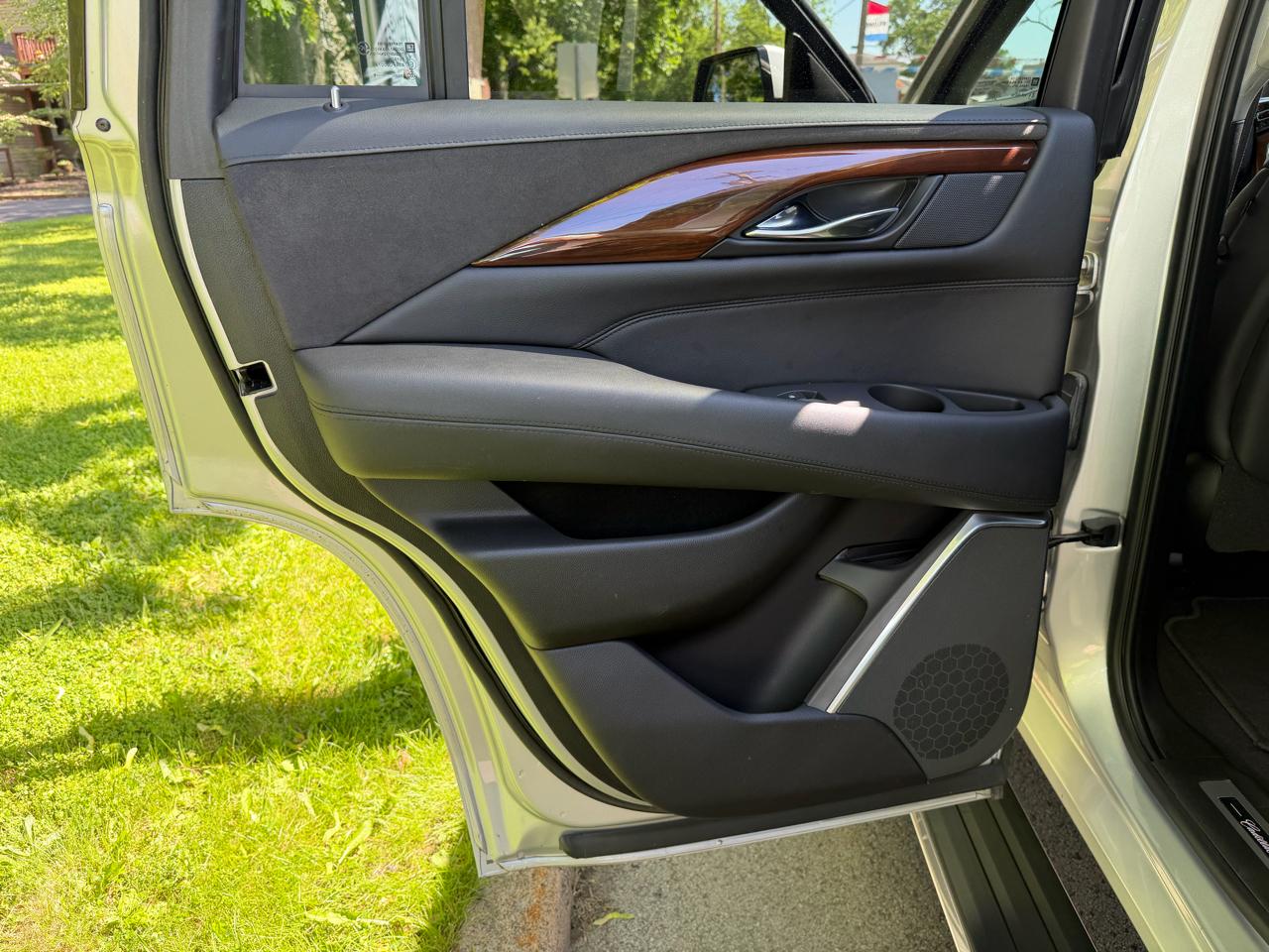 Cadillac Escalade 4WD 4dr Premium Luxury 2019