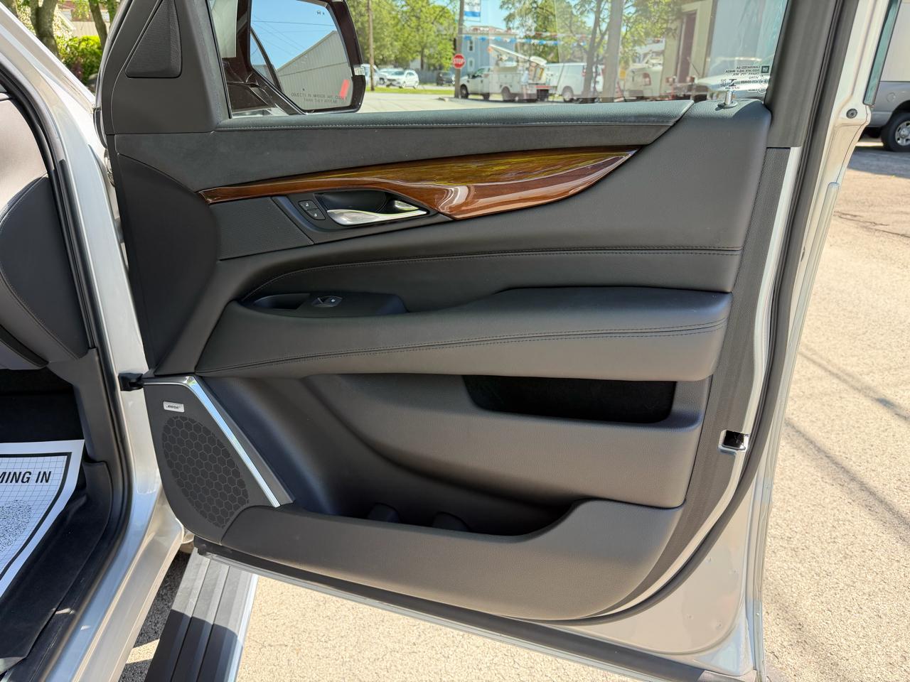 Cadillac Escalade 4WD 4dr Premium Luxury 2019