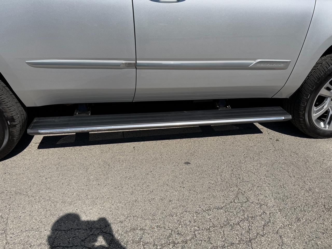 Cadillac Escalade 4WD 4dr Premium Luxury 2019