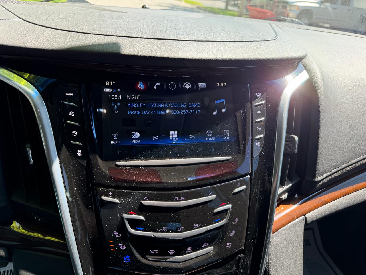 Cadillac Escalade 4WD 4dr Premium Luxury 2019