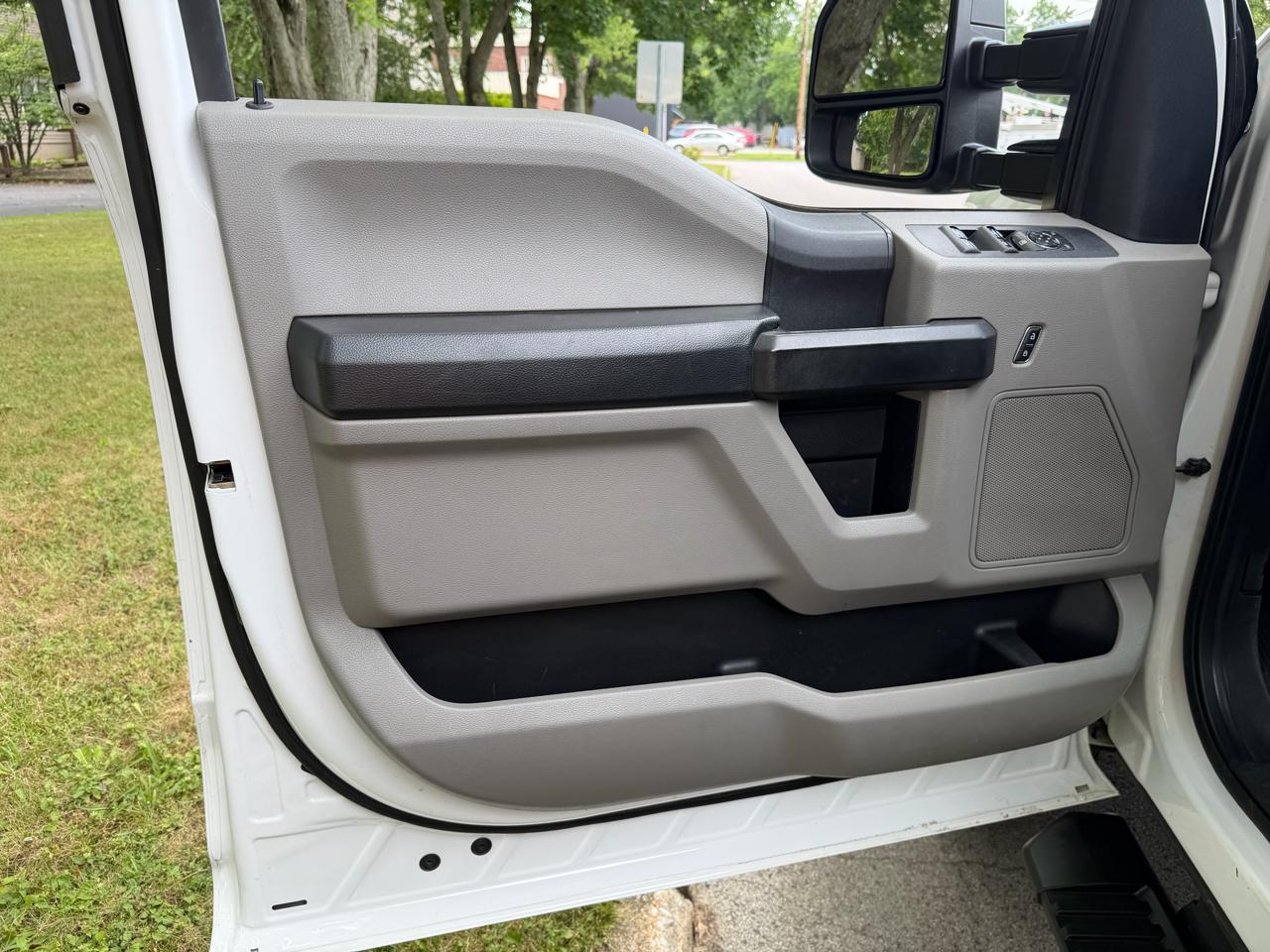 Ford F-350 SD XL Crew Cab LWB 4WD 2020