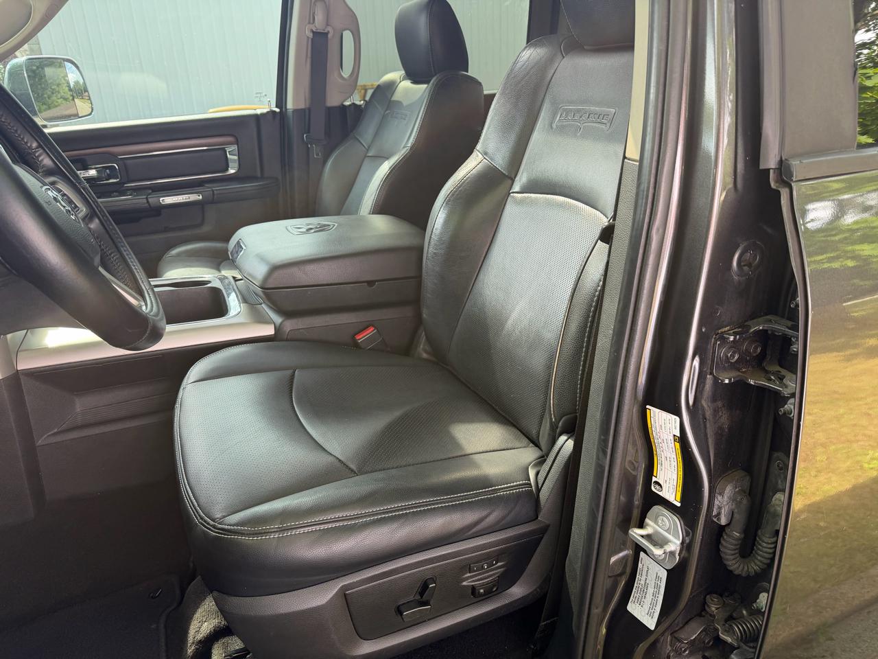 RAM 2500 4WD Crew Cab 149" Laramie 2016
