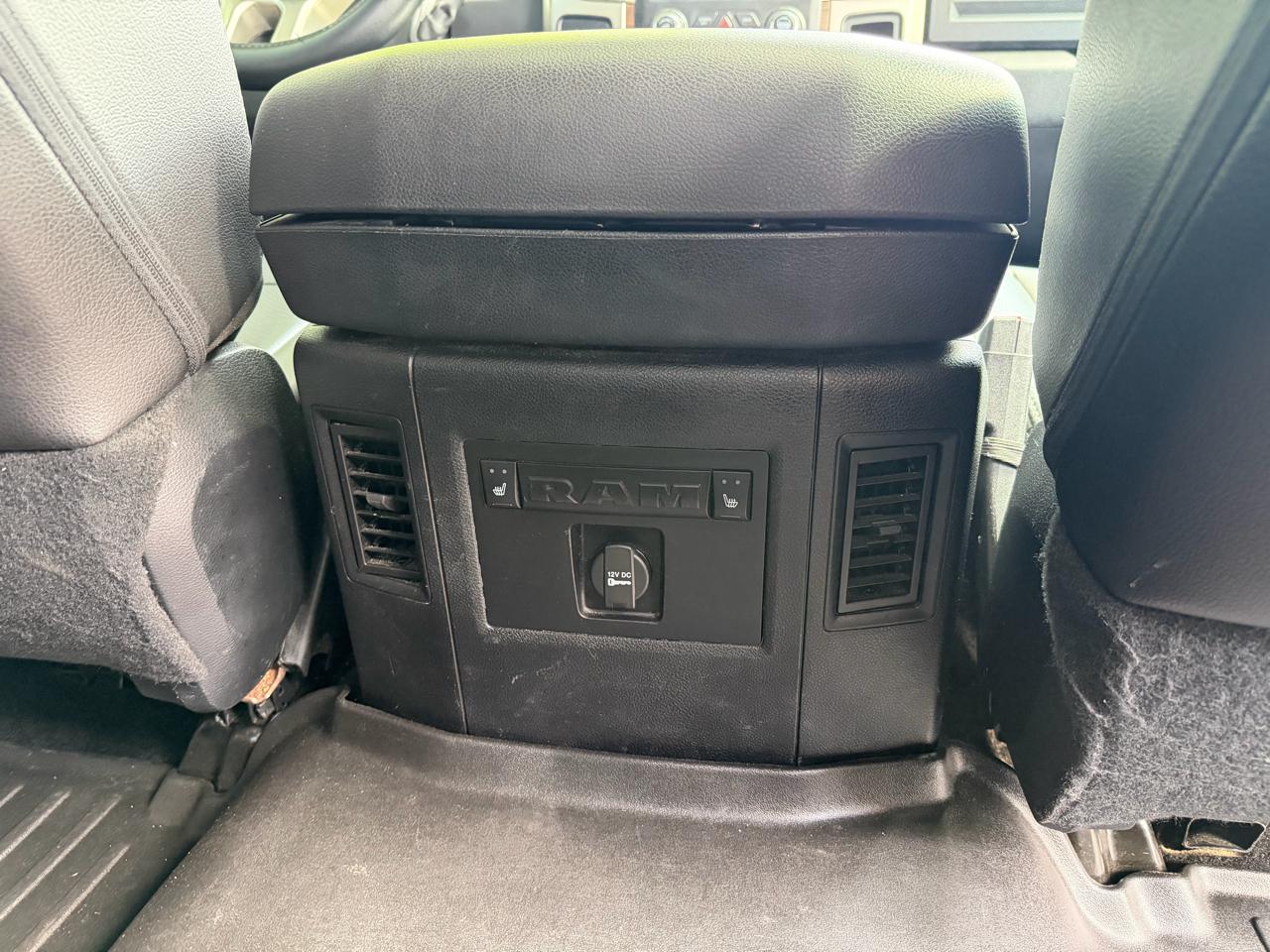 RAM 2500 4WD Crew Cab 149" Laramie 2016