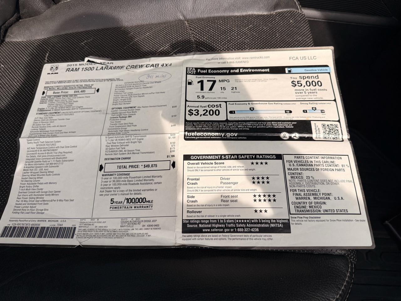 RAM 1500 4WD Crew Cab 140.5" Laramie 2015