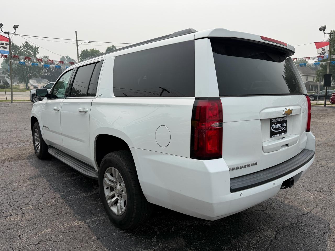 Chevrolet Suburban 1500 LT 4D SUV 4WD 2017
