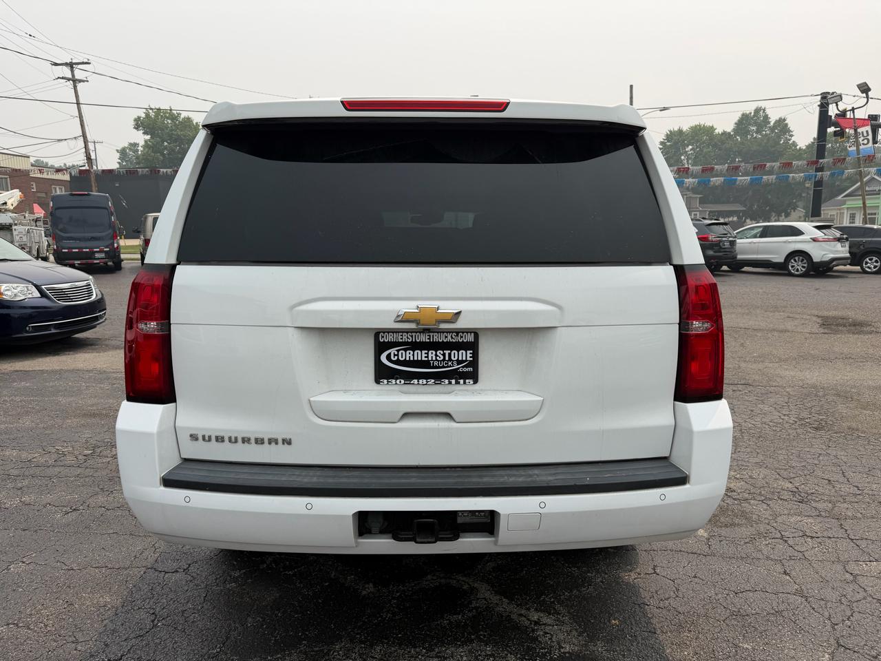 Chevrolet Suburban 1500 LT 4D SUV 4WD 2017
