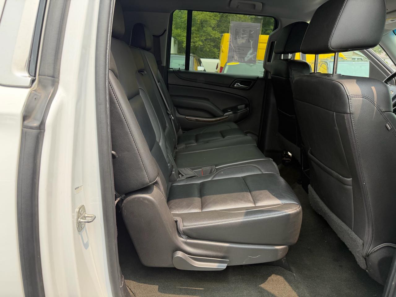 Chevrolet Suburban 1500 LT 4D SUV 4WD 2017