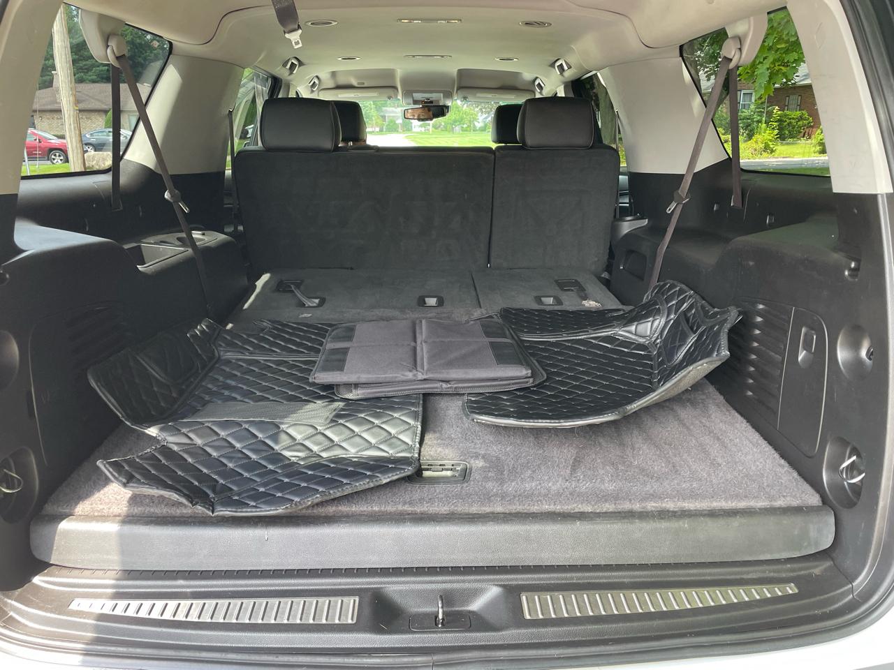 Chevrolet Suburban 1500 LT 4D SUV 4WD 2017