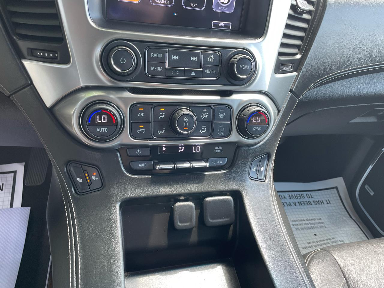 Chevrolet Suburban 1500 LT 4D SUV 4WD 2017