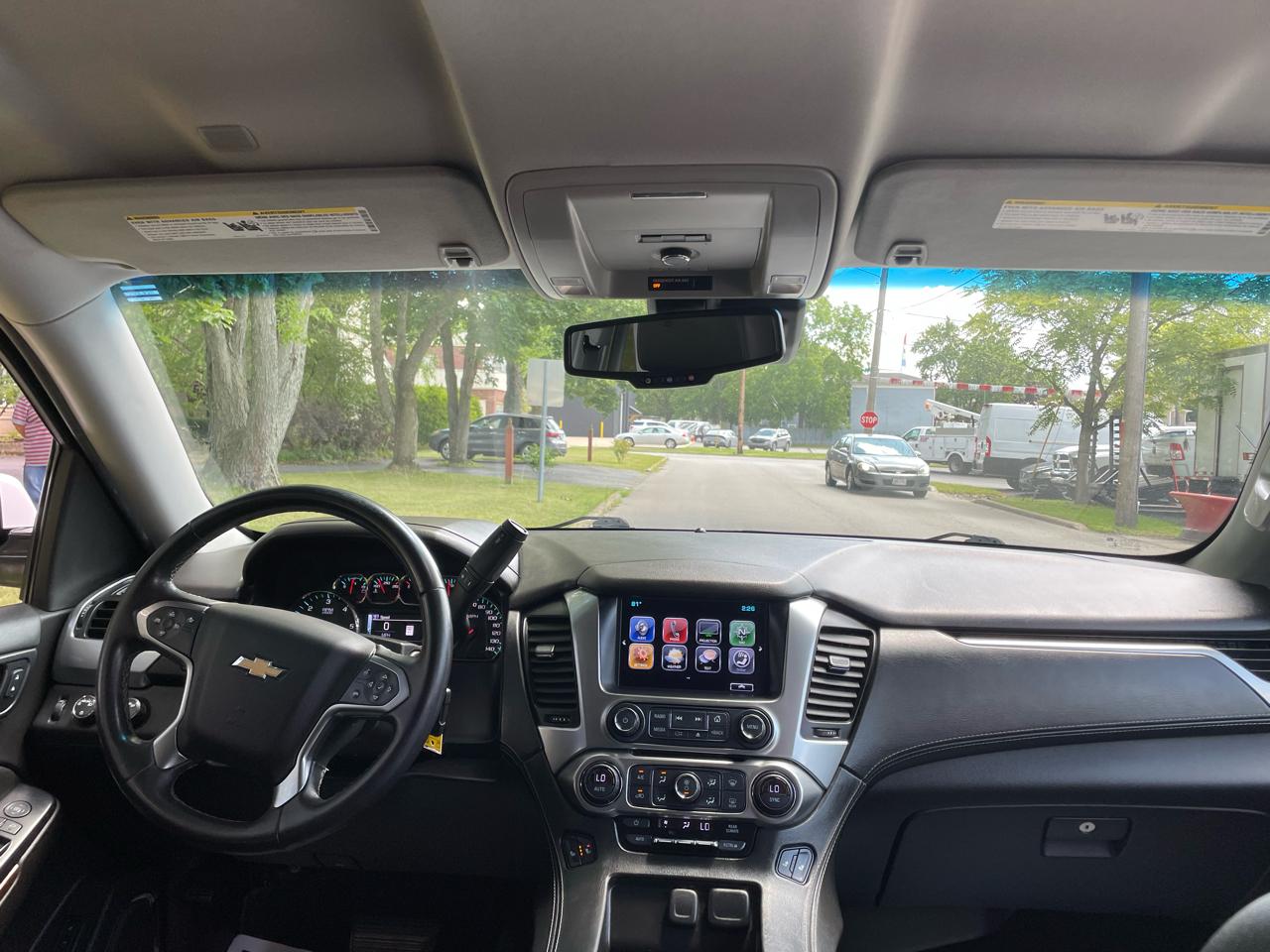Chevrolet Suburban 1500 LT 4D SUV 4WD 2017