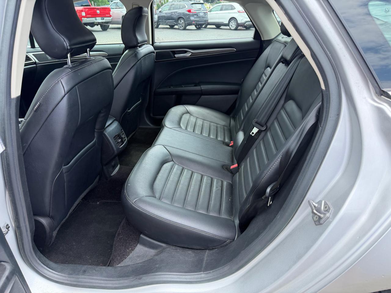 Ford Fusion SE 4D Sedan AWD 2017