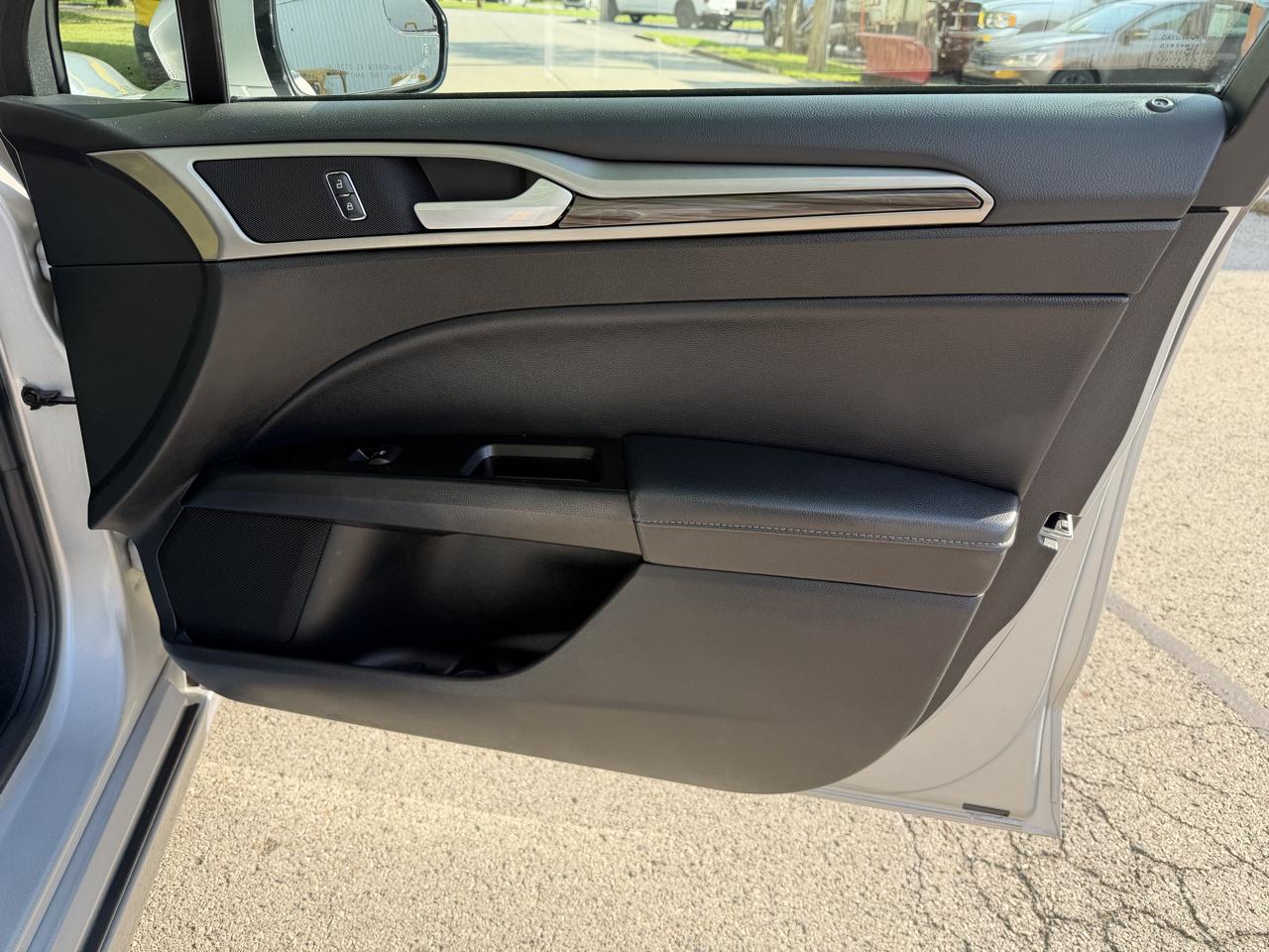 Ford Fusion SE 4D Sedan AWD 2017