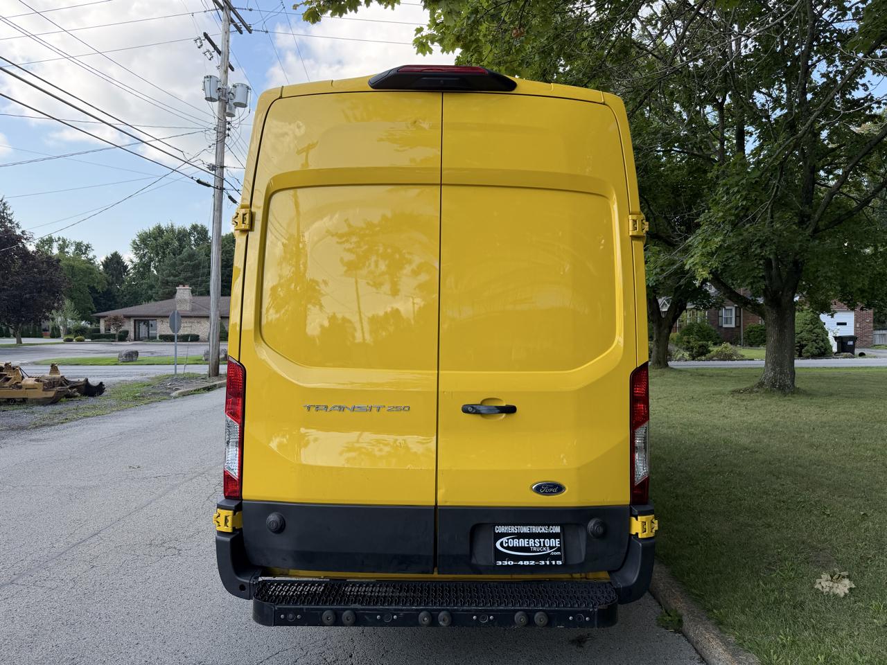 Ford Transit Cargo Van T-250 148" Hi Rf 9070 GVWR RWD 2020