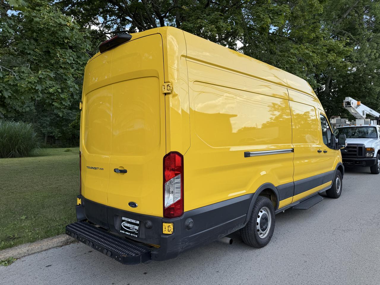 Ford Transit Cargo Van T-250 148" Hi Rf 9070 GVWR RWD 2020