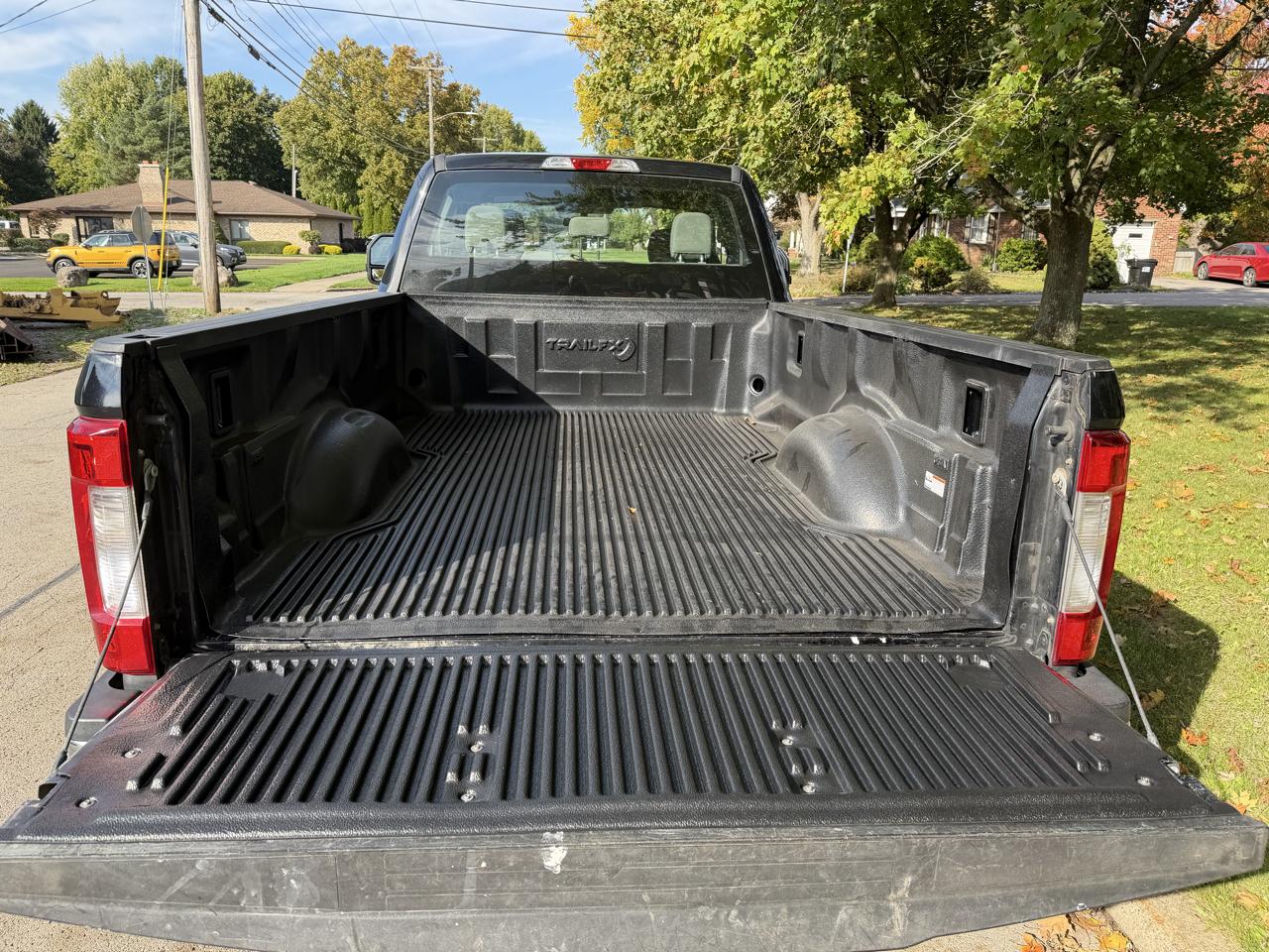 Ford F-250 SD XL SuperCab Long Bed 4WD 2019