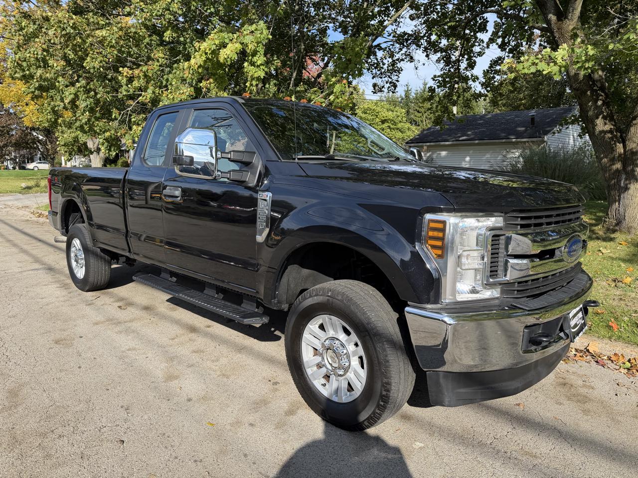 Ford F-250 SD XL SuperCab Long Bed 4WD 2019