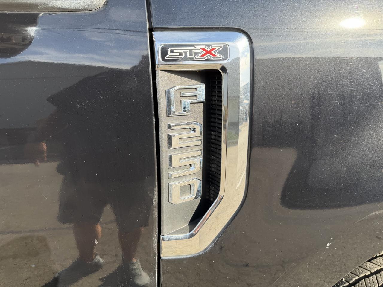 Ford F-250 SD XL SuperCab Long Bed 4WD 2019