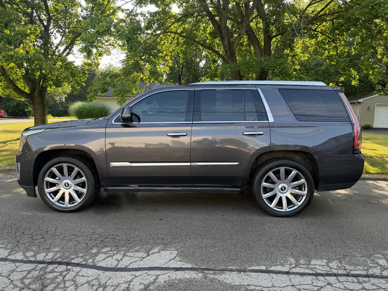 Cadillac Escalade 4WD 4dr Premium Collection 2016